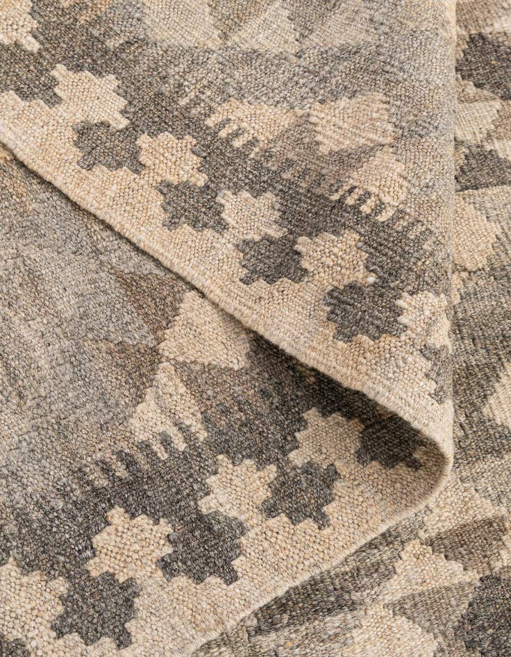 Detail image of  4' x 5' 11  Hand Woven Kilim Maymana Wool Rug