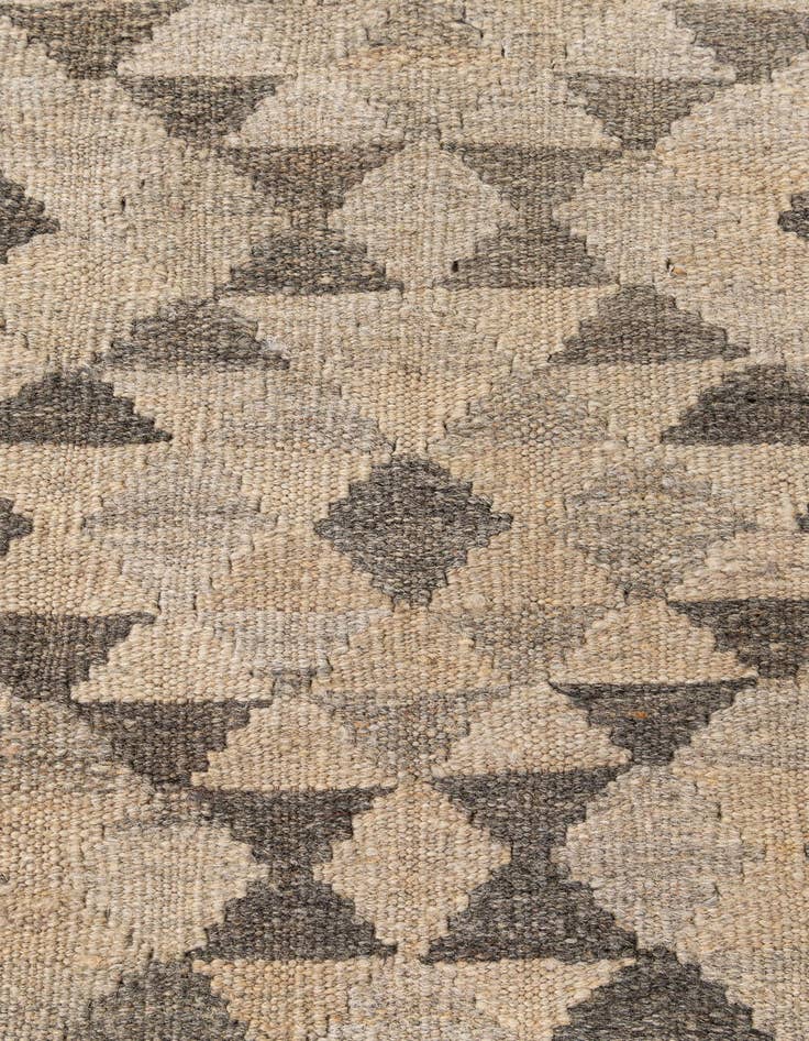 Detail image of  3' 10 x 6'  Hand Woven Kilim Maymana Wool Rug