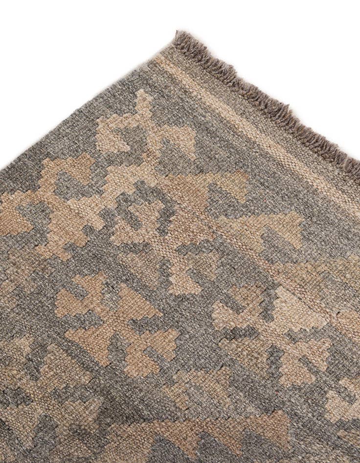 Detail image of  4' x 5' 11  Hand Woven Kilim Maymana Wool Rug