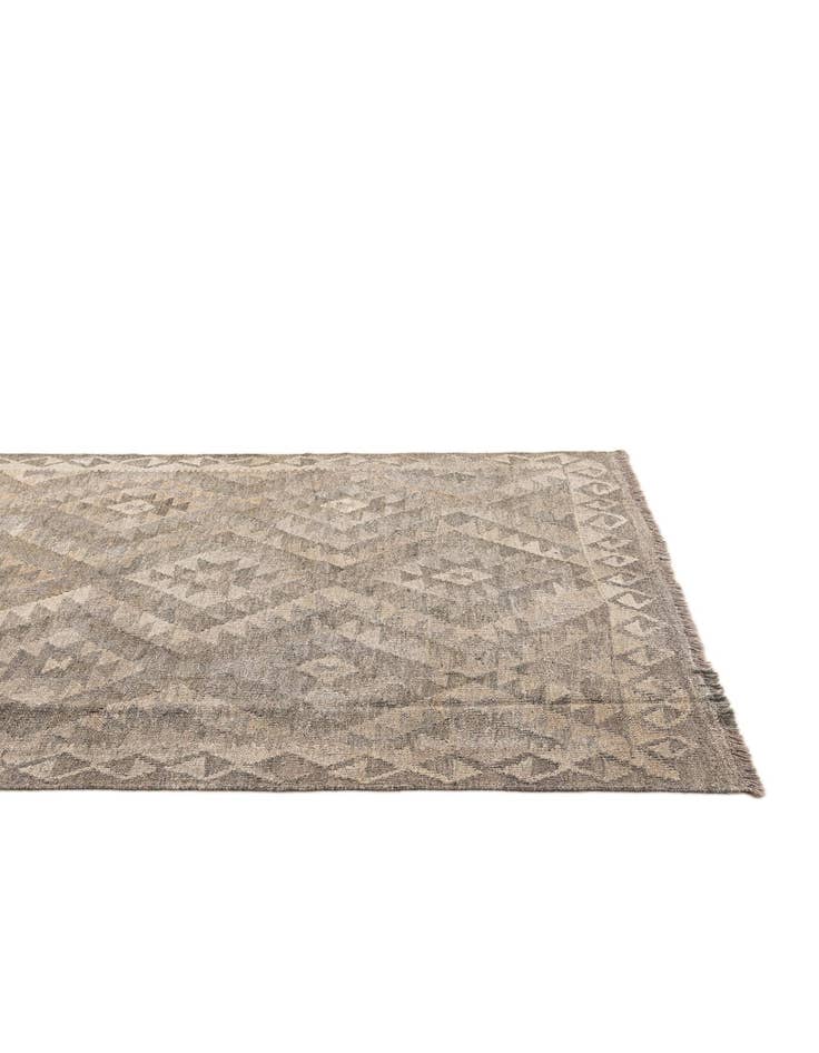 Detail image of  4' x 6'  Hand Woven Kilim Maymana Wool Rug