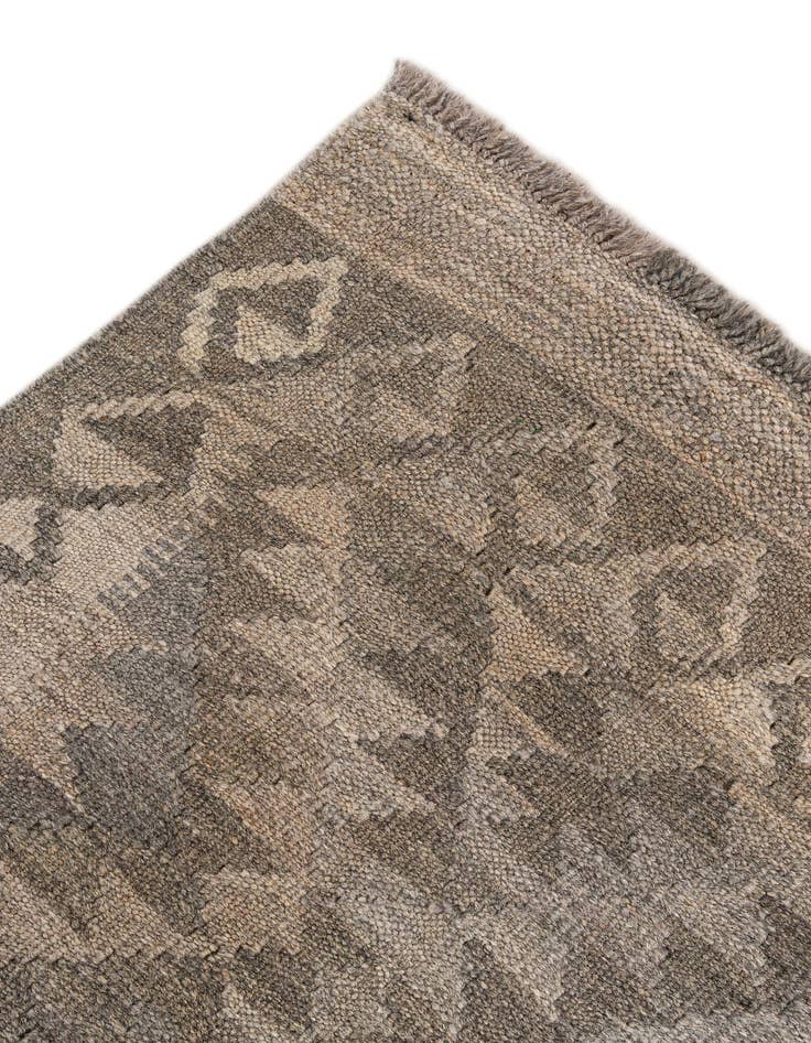 Detail image of  4' x 6'  Hand Woven Kilim Maymana Wool Rug