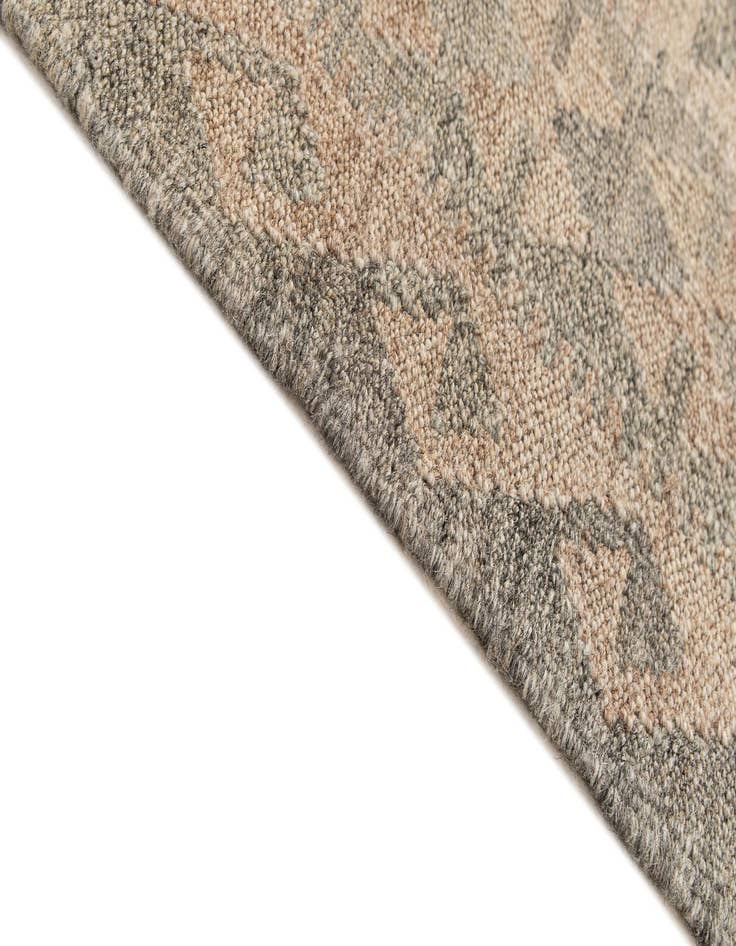 Detail image of  4' x 6' 4  Hand Woven Kilim Maymana Wool Rug