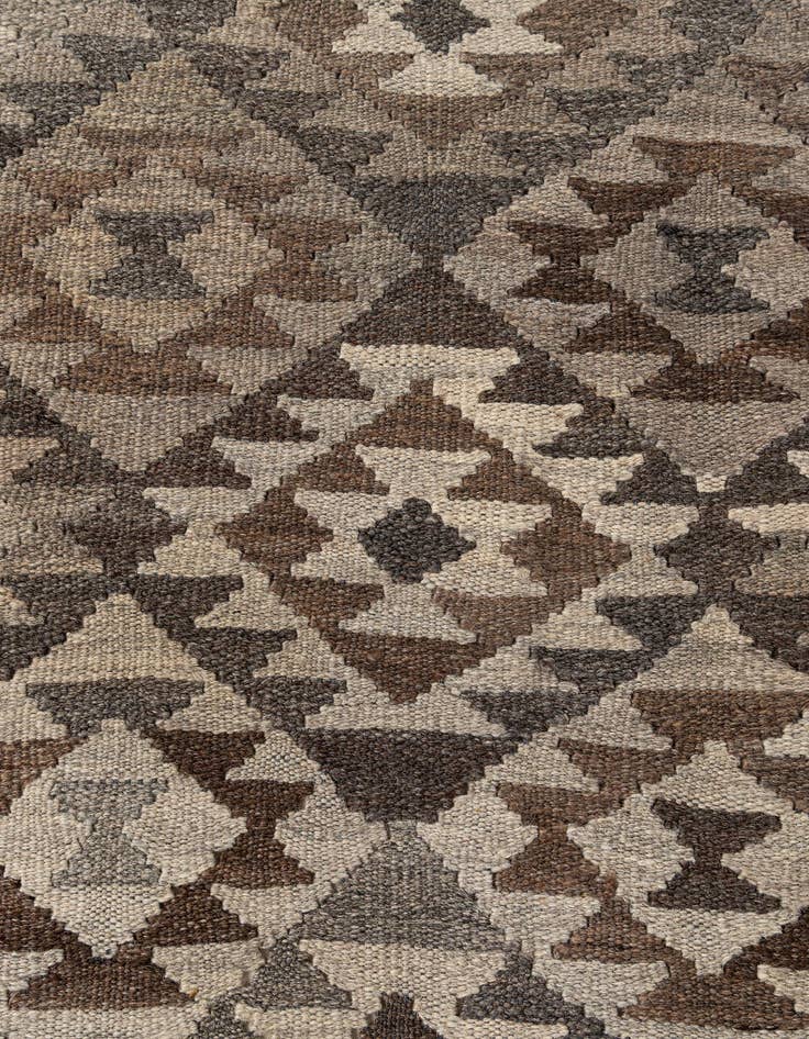 Detail image of  3' 10 x 6' 3  Hand Woven Kilim Maymana Wool Rug