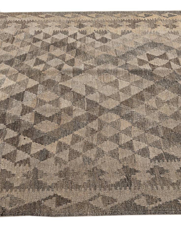 Detail image of  4' 2 x 6' 2  Hand Woven Kilim Maymana Wool Rug