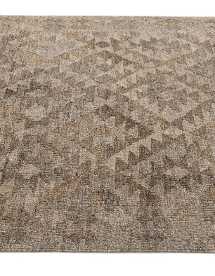 Detail image of  3' 10 x 6' 5  Hand Woven Kilim Maymana Wool Rug