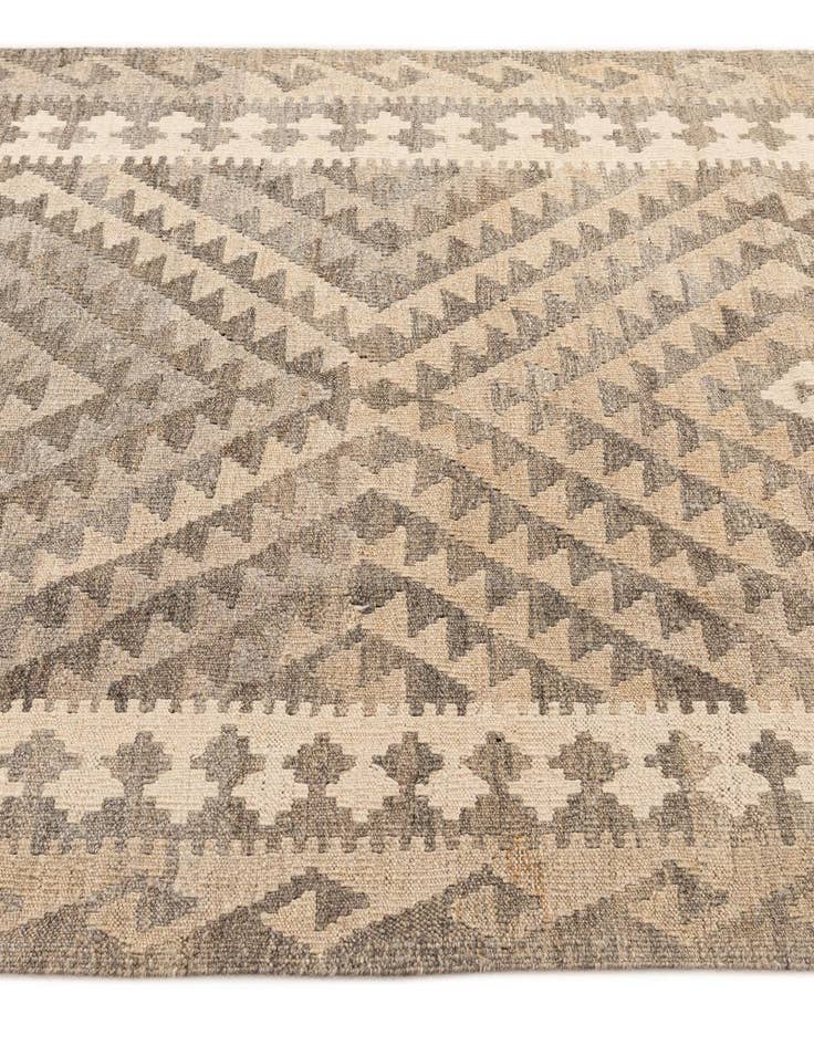 Detail image of  4' 1 x 6' 4  Hand Woven Kilim Maymana Wool Rug