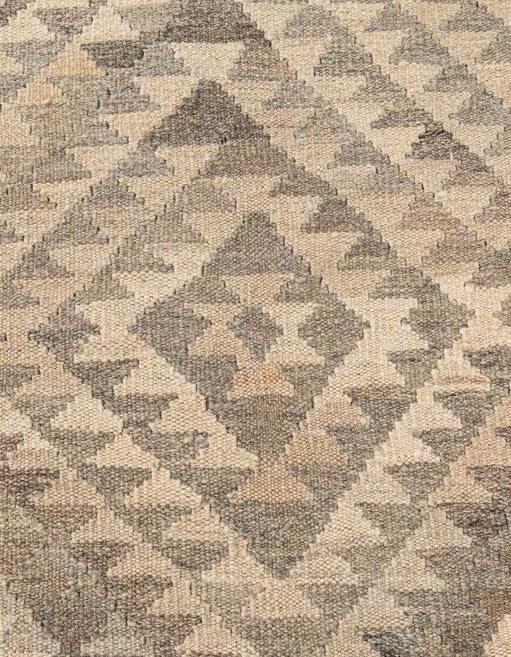 Detail image of  4' x 7' 3  Hand Woven Kilim Maymana Wool Rug