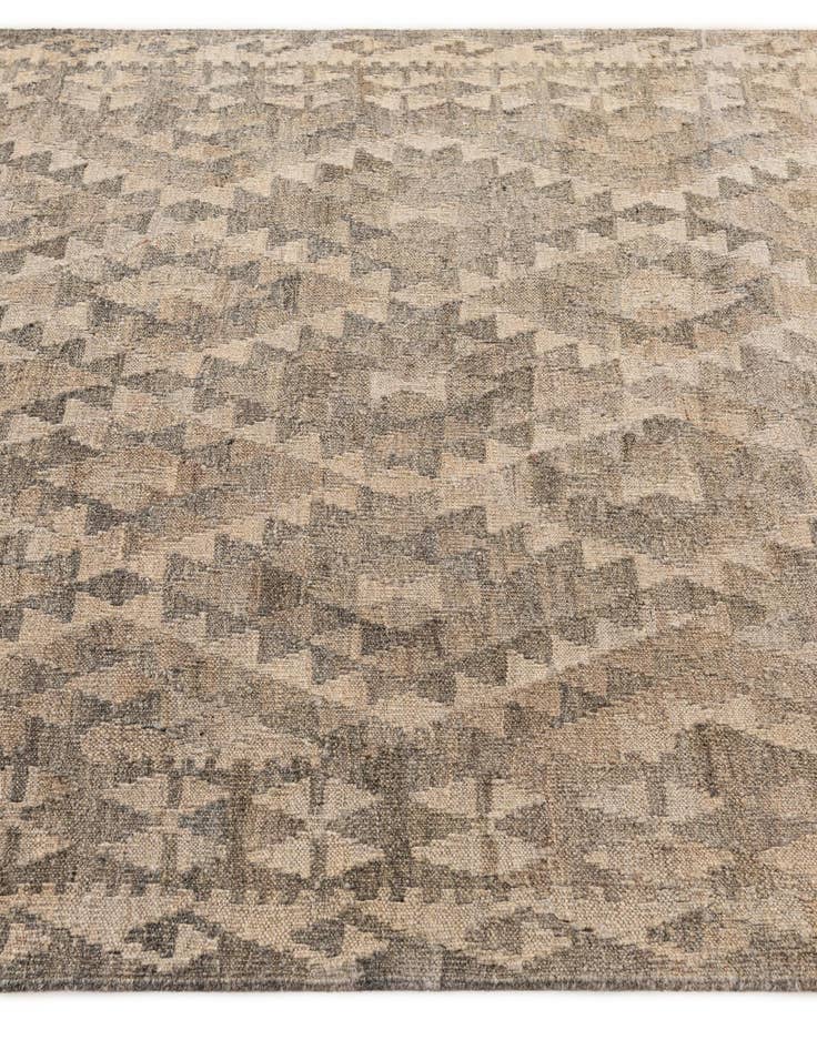 Detail image of  4' 3 x 5' 8  Hand Woven Kilim Maymana Wool Rug