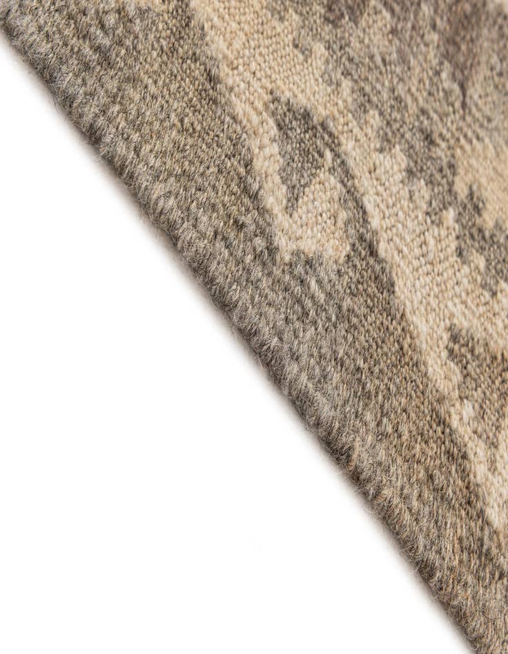 Detail image of  4' 3 x 5' 8  Hand Woven Kilim Maymana Wool Rug