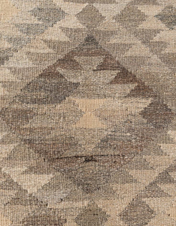 Detail image of  4' 3 x 5' 8  Hand Woven Kilim Maymana Wool Rug