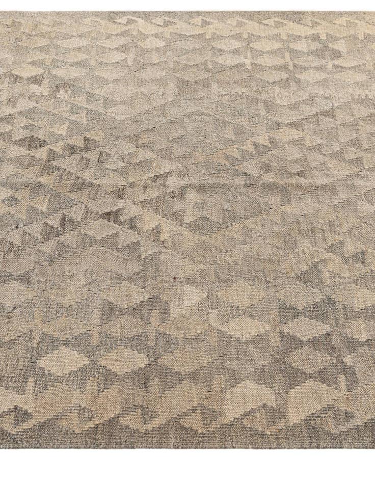 Detail image of  4' 5 x 6'  Hand Woven Kilim Maymana Wool Rug