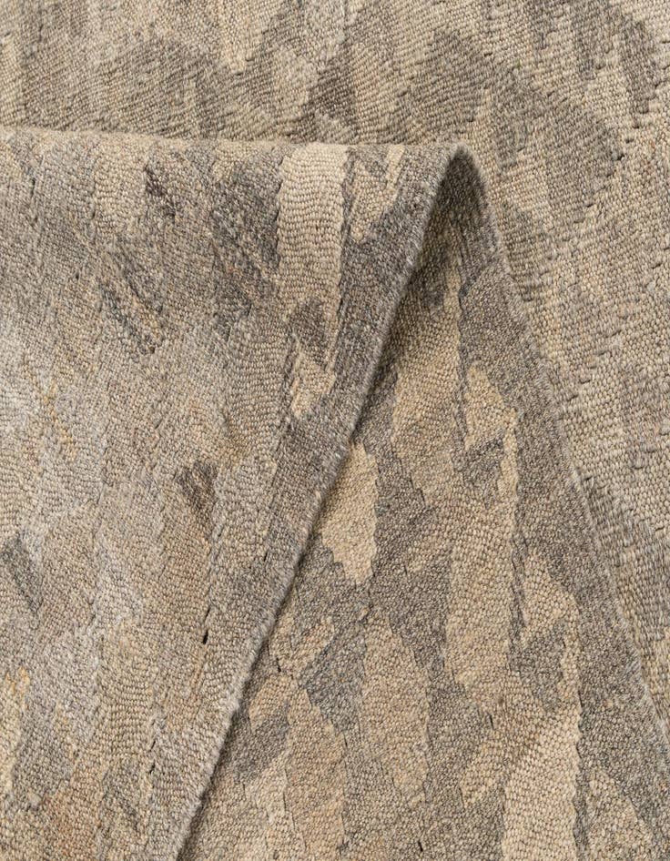 Detail image of  4' 5 x 6'  Hand Woven Kilim Maymana Wool Rug