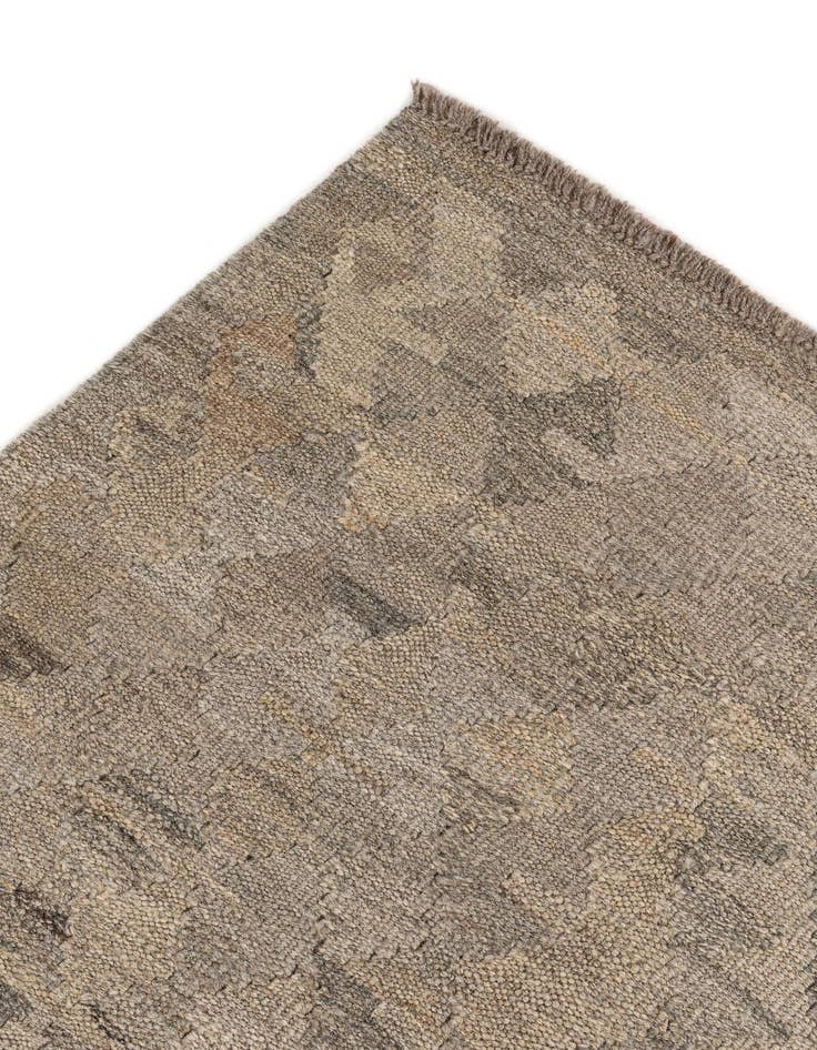 Detail image of  4' 5 x 6'  Hand Woven Kilim Maymana Wool Rug