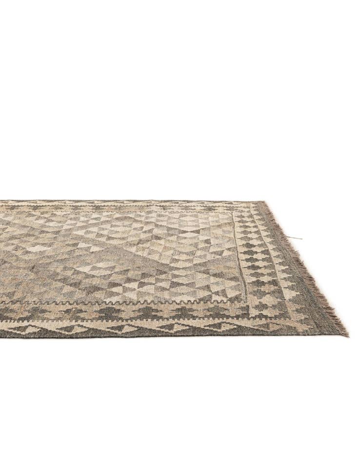 Detail image of  4' 2 x 6'  Hand Woven Kilim Maymana Wool Rug