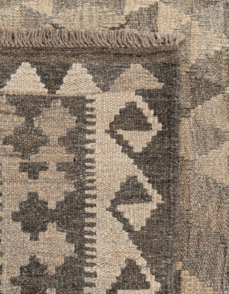 Detail image of  4' 2 x 6'  Hand Woven Kilim Maymana Wool Rug