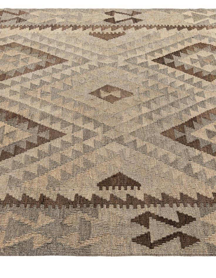Detail image of  4' 2 x 5' 11  Hand Woven Kilim Maymana Wool Rug