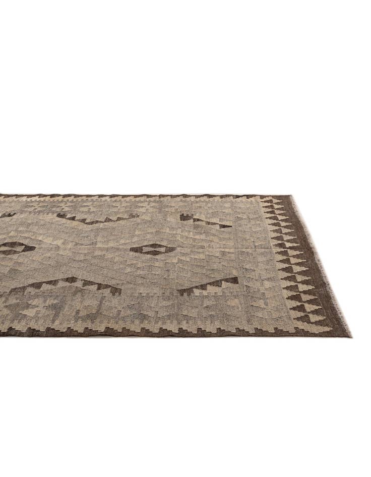 Detail image of  4' 4 x 6'  Hand Woven Kilim Maymana Wool Rug