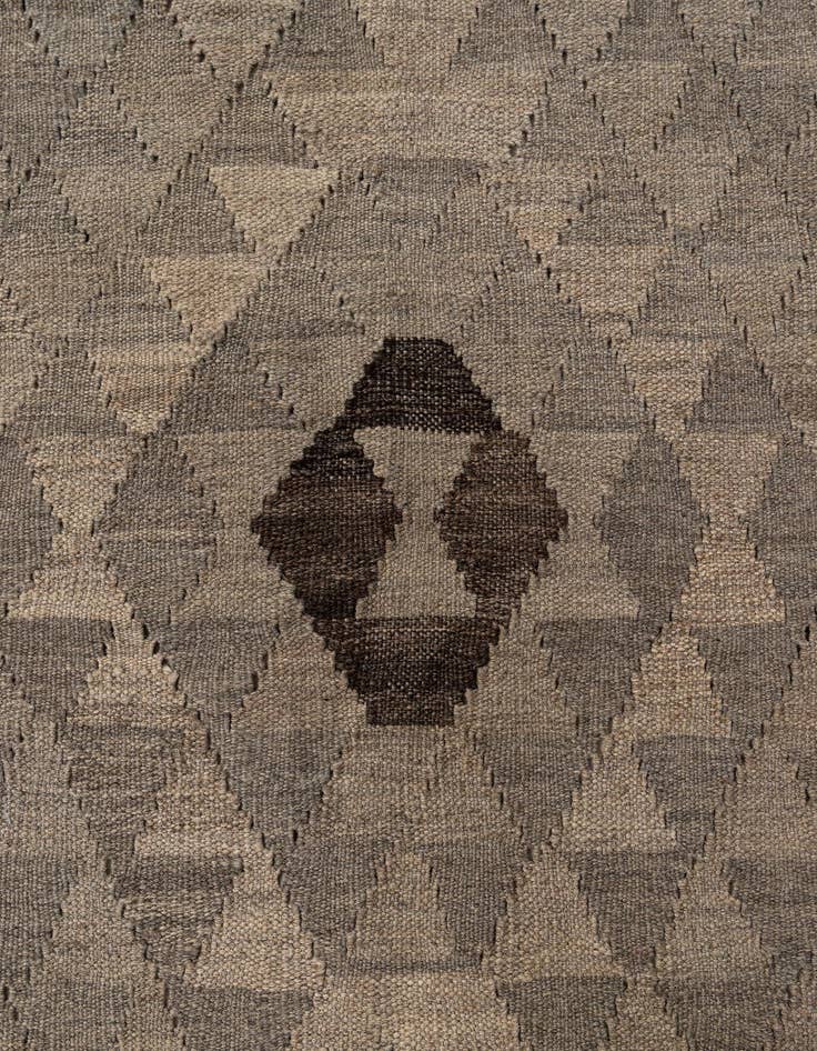 Detail image of  4' 4 x 6'  Hand Woven Kilim Maymana Wool Rug
