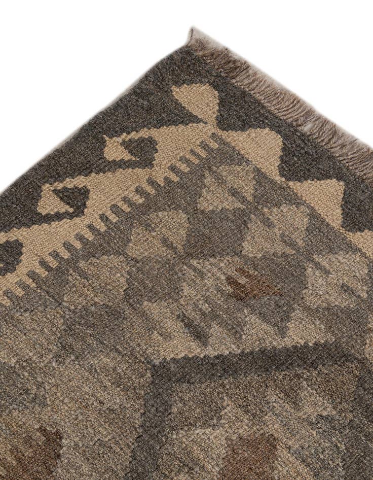 Detail image of  4' 2 x 6' 1  Hand Woven Kilim Maymana Wool Rug