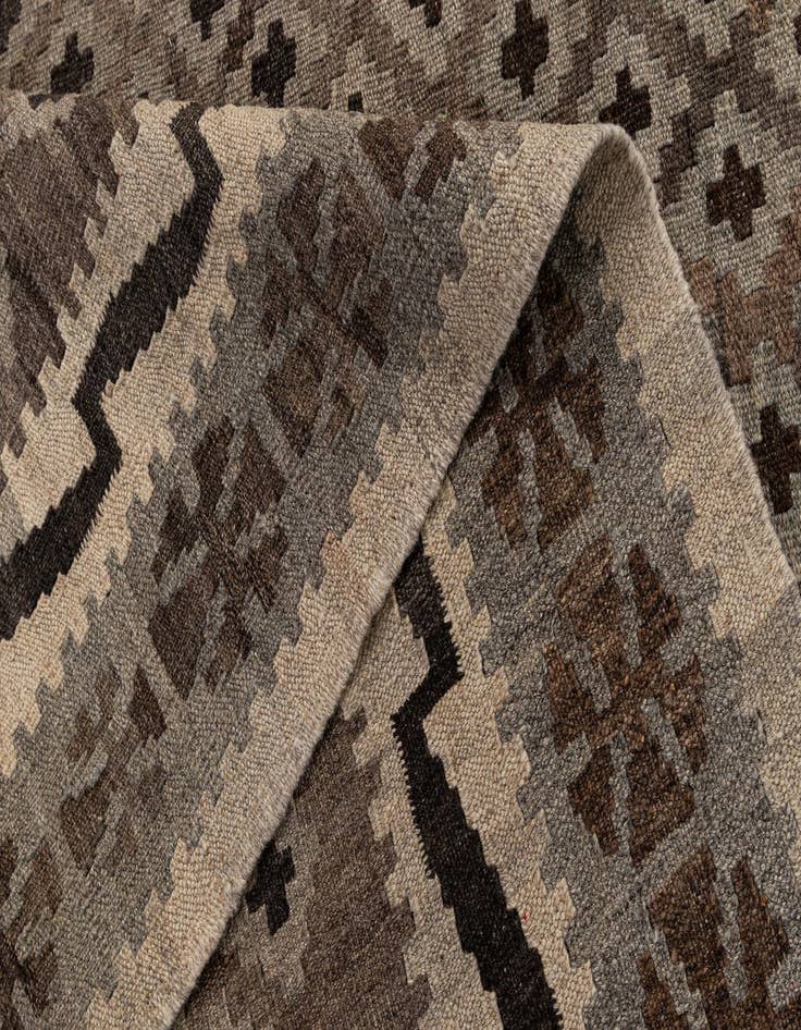 Detail image of  4' 3 x 5' 10  Hand Woven Kilim Maymana Wool Rug