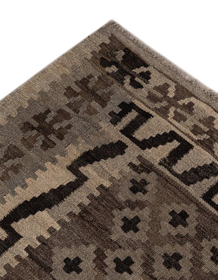 Detail image of  4' 3 x 5' 10  Hand Woven Kilim Maymana Wool Rug