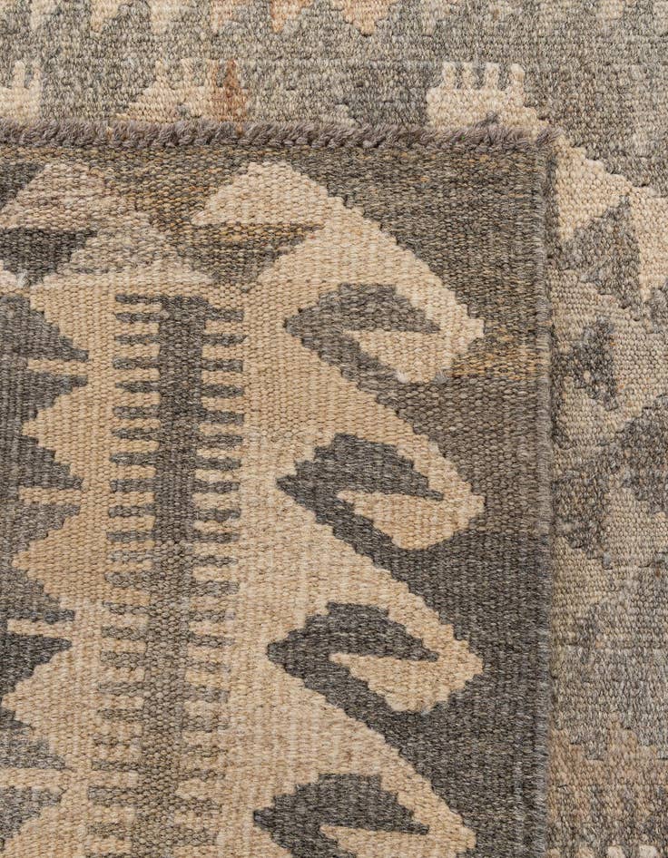 Detail image of  4' 3 x 6'  Hand Woven Kilim Maymana Wool Rug