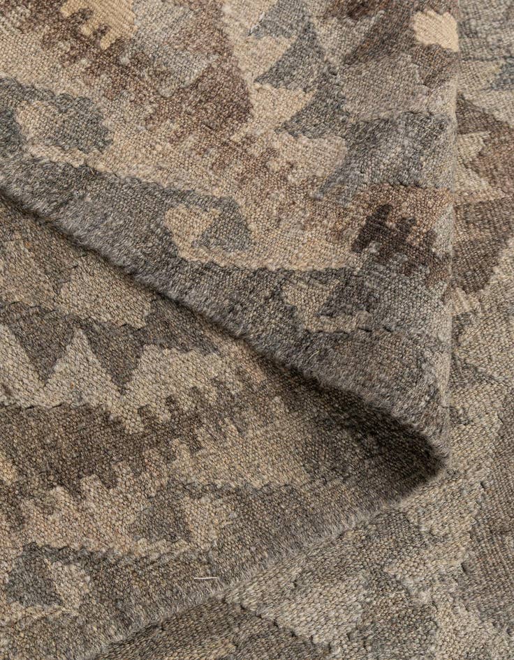 Detail image of  4' 2 x 6'  Hand Woven Kilim Maymana Wool Rug