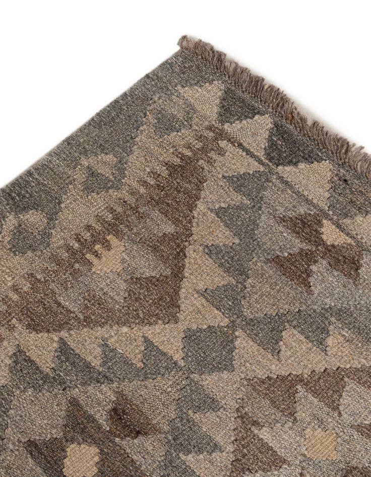 Detail image of  4' 2 x 6'  Hand Woven Kilim Maymana Wool Rug