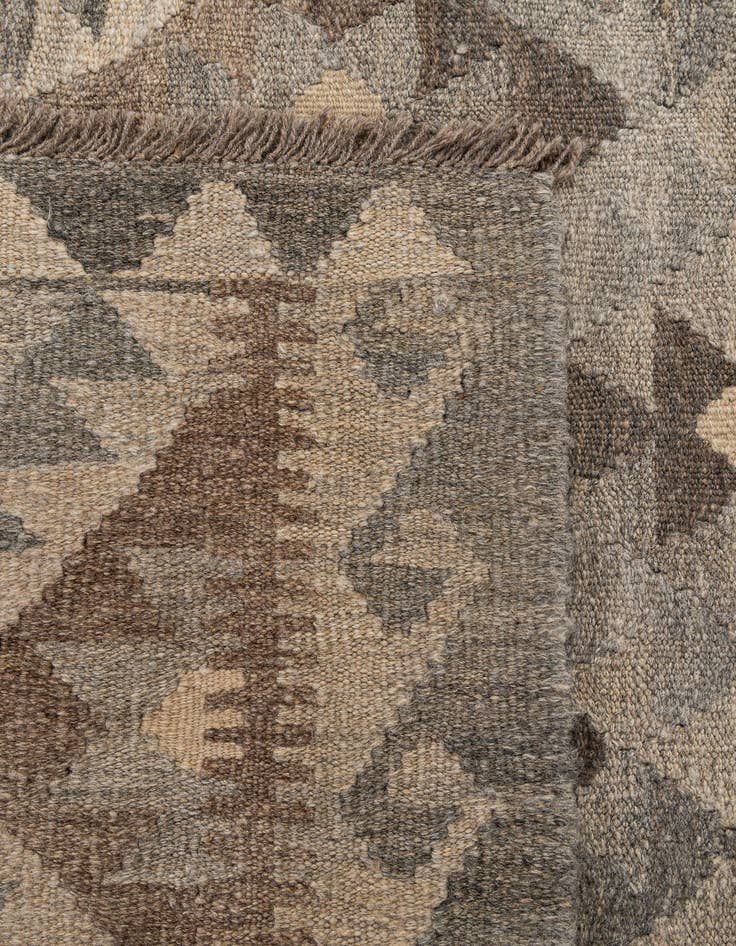 Detail image of  4' 2 x 6'  Hand Woven Kilim Maymana Wool Rug