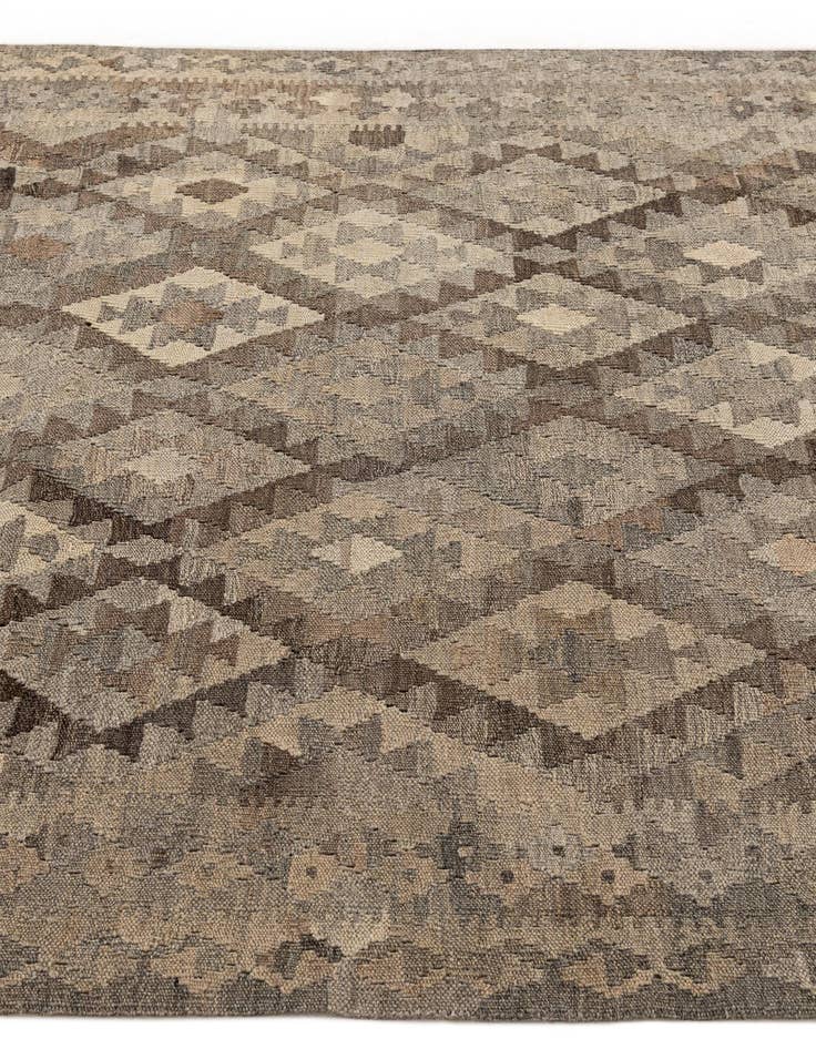 Detail image of  4' 2 x 6' 1  Hand Woven Kilim Maymana Wool Rug