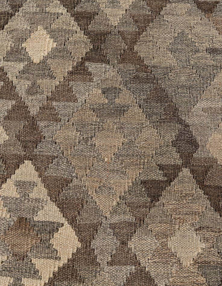 Detail image of  4' 2 x 6' 1  Hand Woven Kilim Maymana Wool Rug