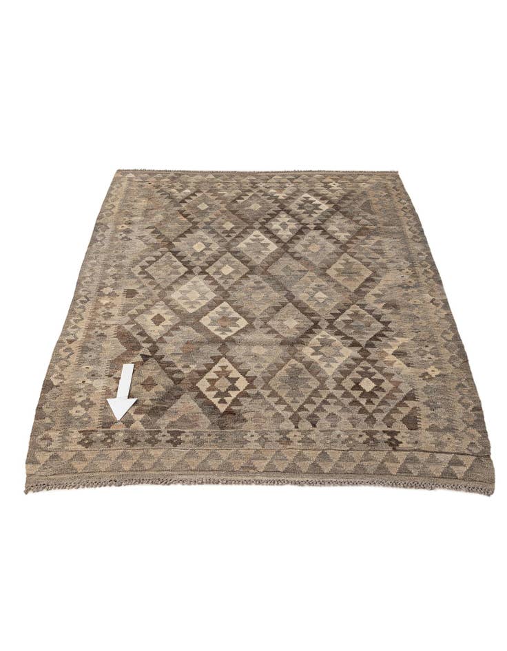 Detail image of  4' 2 x 6' 1  Hand Woven Kilim Maymana Wool Rug