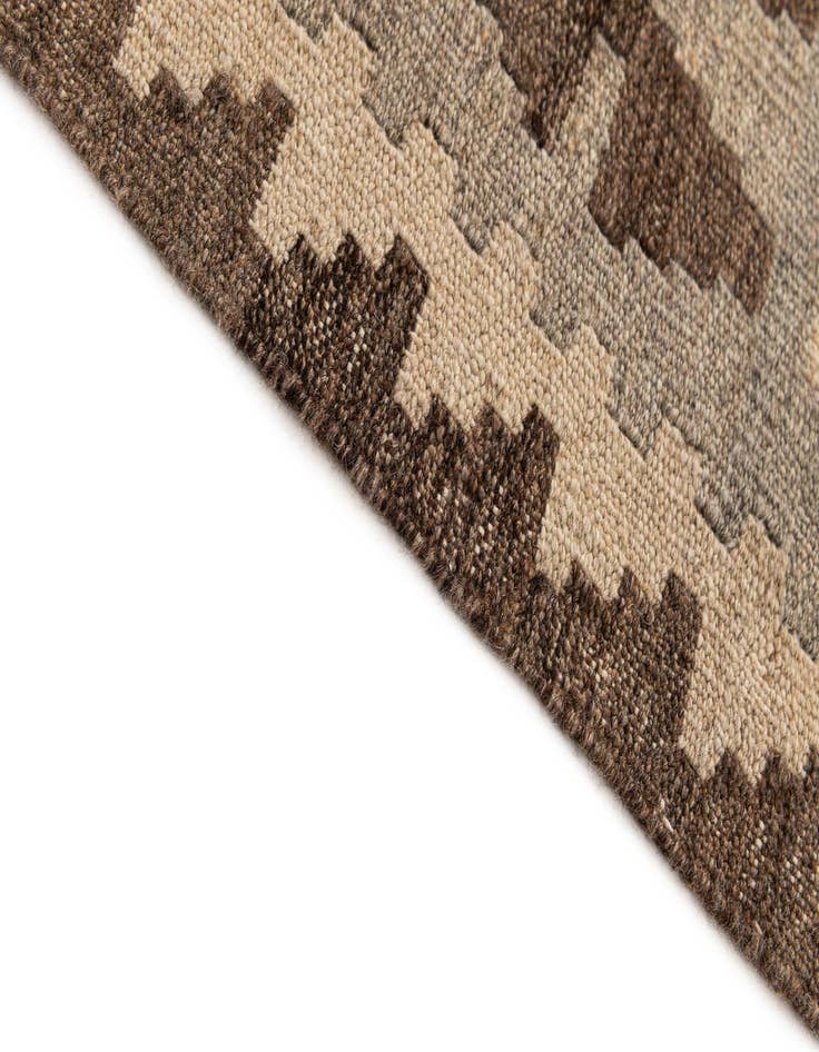 Detail image of  4' 4 x 6'  Hand Woven Kilim Maymana Wool Rug