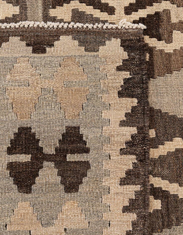 Detail image of  4' 4 x 6'  Hand Woven Kilim Maymana Wool Rug