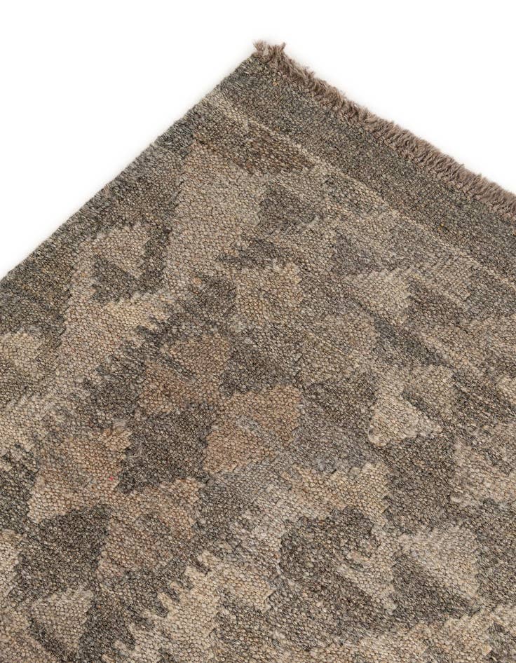 Detail image of  4' 2 x 6' 5  Hand Woven Kilim Maymana Wool Rug