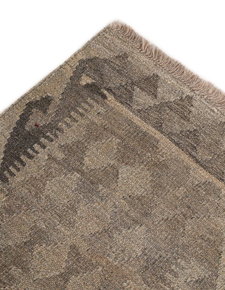 Detail image of  4' 1 x 6' 4  Hand Woven Kilim Maymana Wool Rug