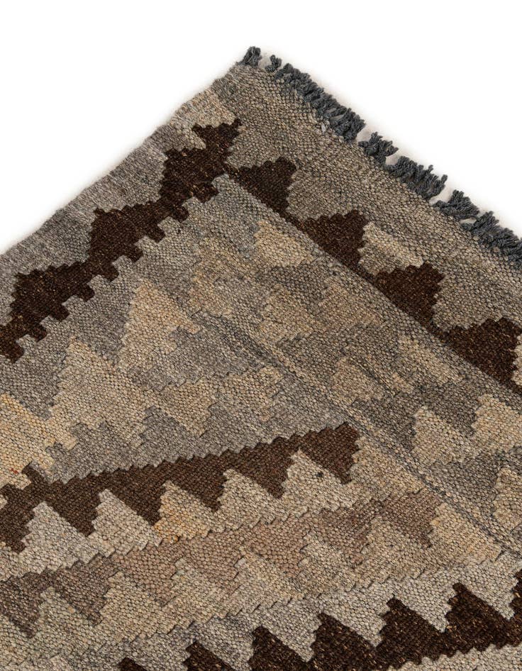 Detail image of  4' 1 x 6' 3  Hand Woven Kilim Maymana Wool Rug
