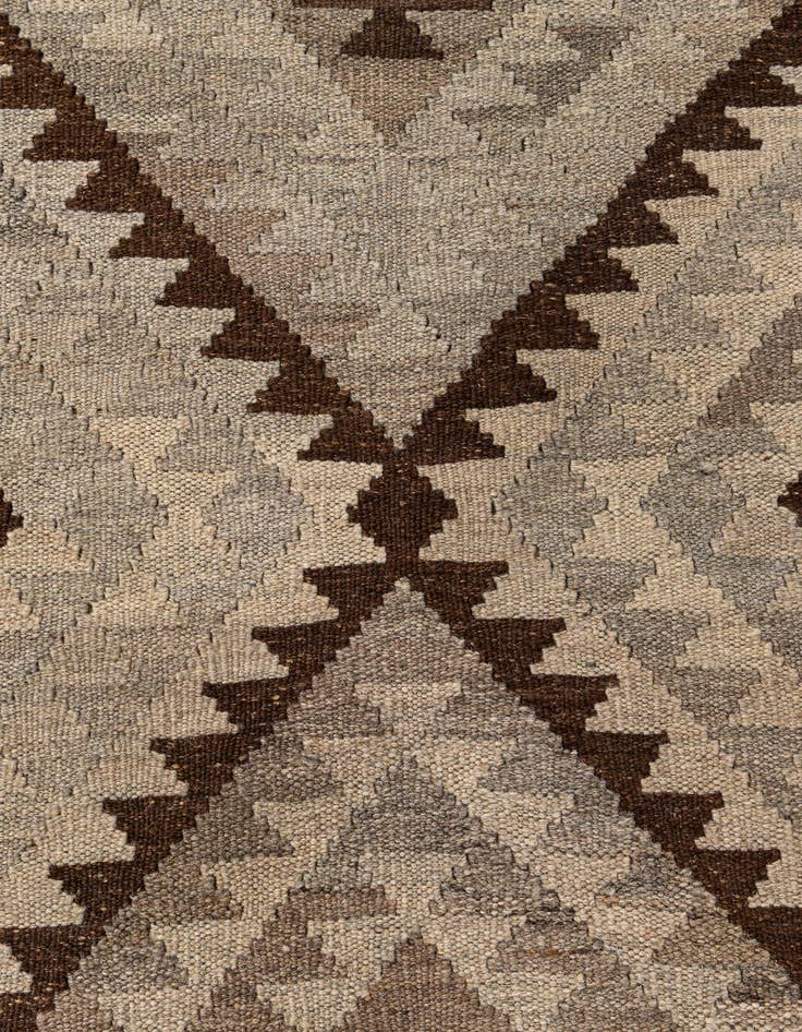 Detail image of  4' 1 x 6' 3  Hand Woven Kilim Maymana Wool Rug