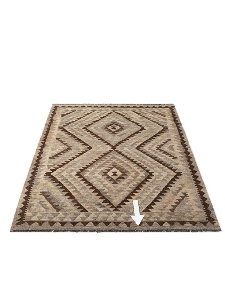 Detail image of  4' 1 x 6' 3  Hand Woven Kilim Maymana Wool Rug