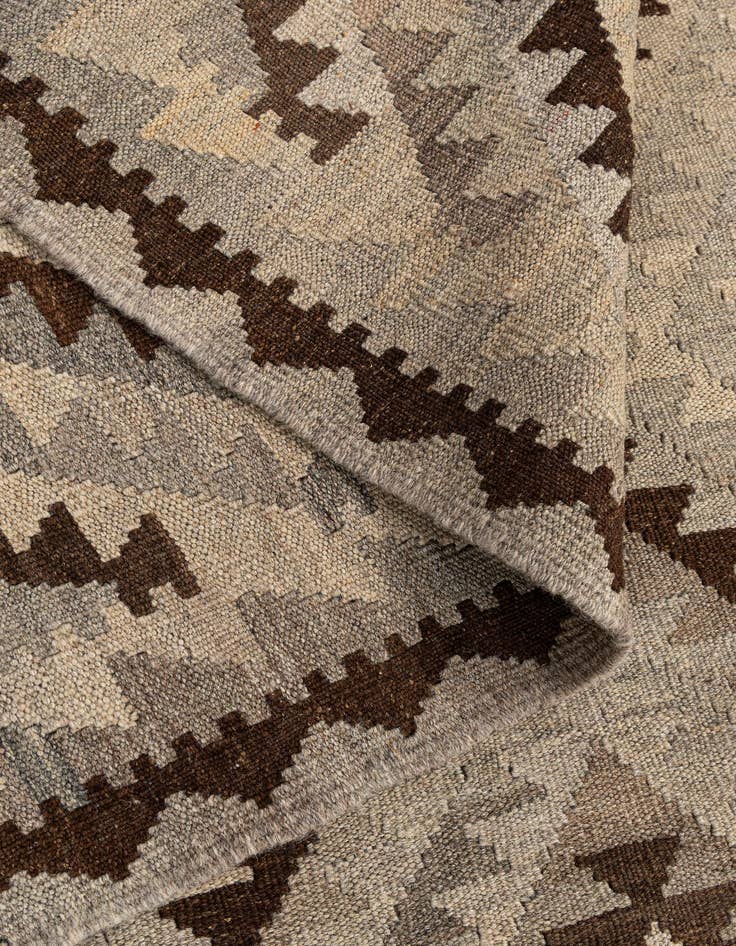 Detail image of  4' 1 x 6' 3  Hand Woven Kilim Maymana Wool Rug