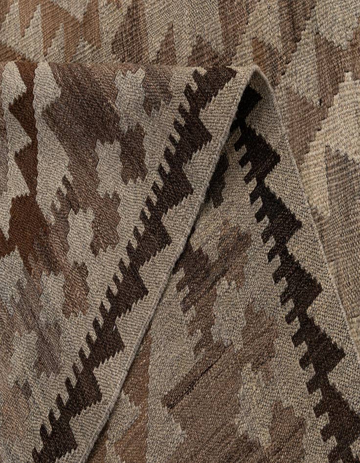 Detail image of  4' 1 x 6' 2  Hand Woven Kilim Maymana Wool Rug