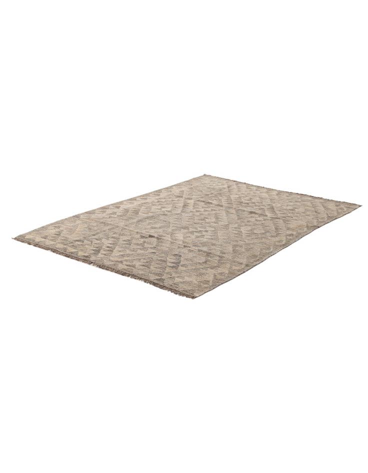 Detail image of  4' 3 x 6' 3  Hand Woven Kilim Maymana Wool Rug