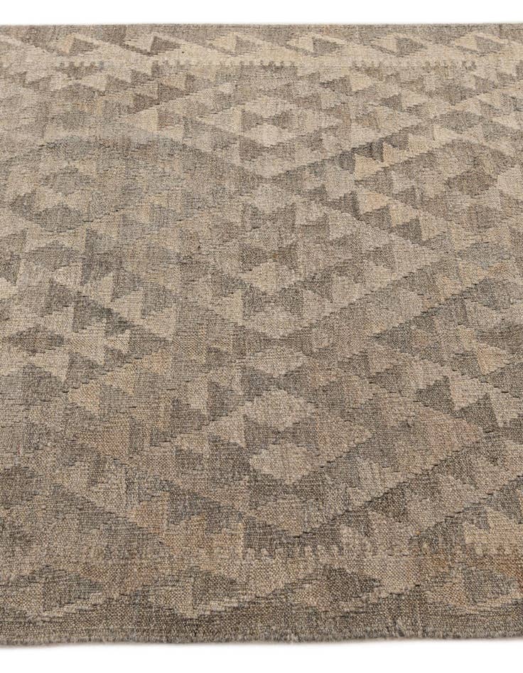 Detail image of  4' 3 x 6' 3  Hand Woven Kilim Maymana Wool Rug