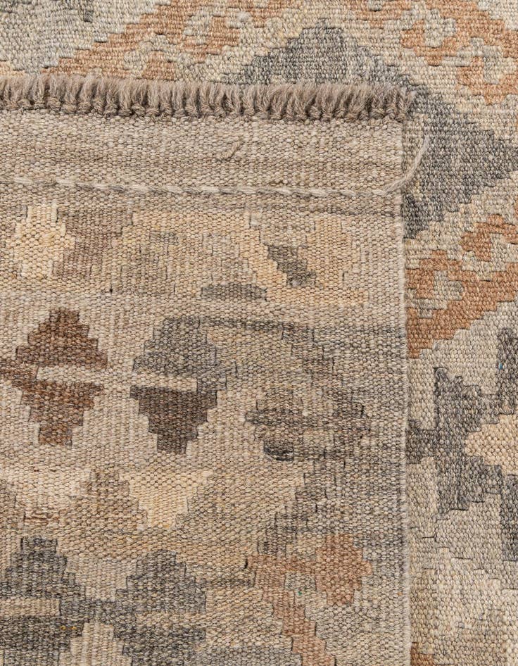 Detail image of  4' 3 x 6' 8  Hand Woven Kilim Maymana Wool Rug