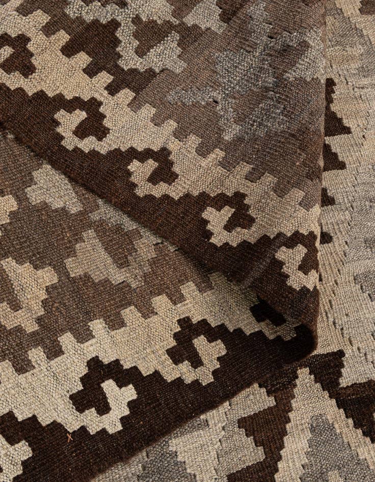 Detail image of  4' 4 x 6' 6  Hand Woven Kilim Maymana Wool Rug