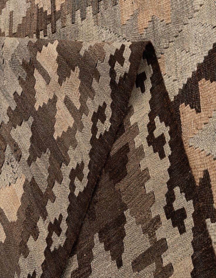 Detail image of  4' 2 x 6' 6  Hand Woven Kilim Maymana Wool Rug