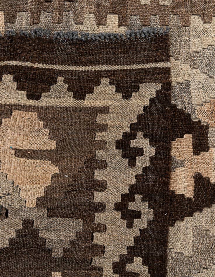 Detail image of  4' 2 x 6' 6  Hand Woven Kilim Maymana Wool Rug