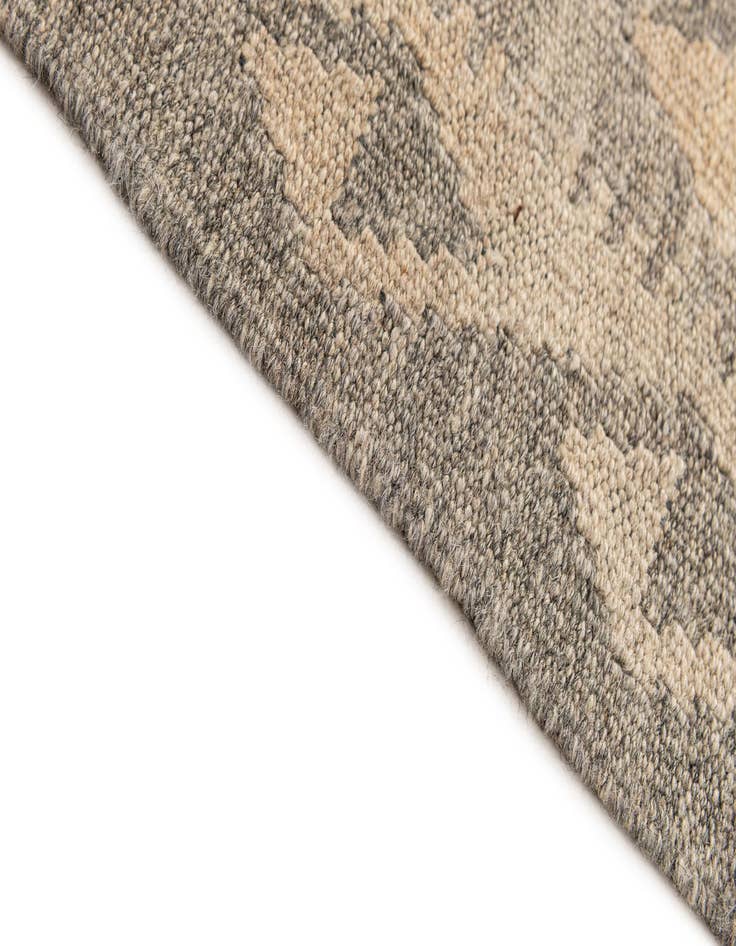 Detail image of  4' 3 x 7'  Hand Woven Kilim Maymana Wool Rug