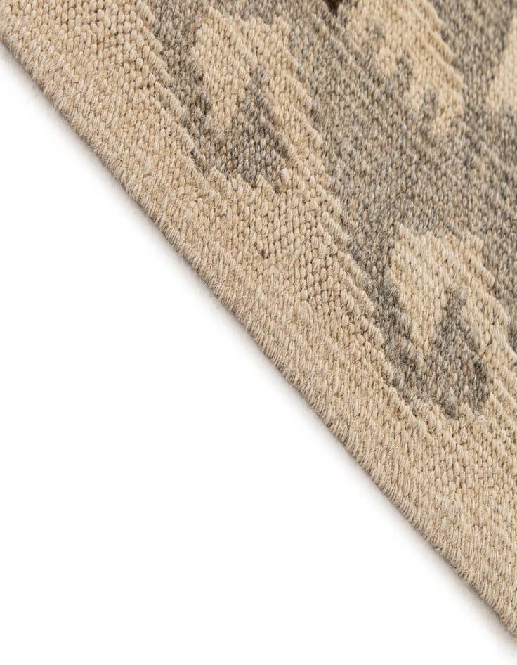 Detail image of  3' 5 x 4' 10  Hand Woven Kilim Maymana Wool Rug