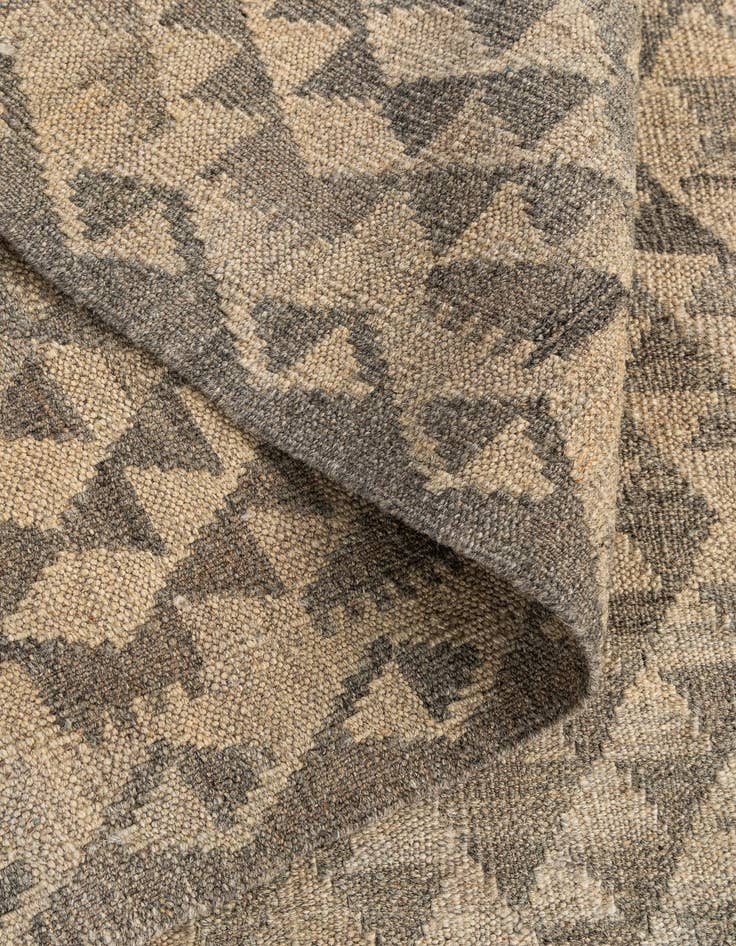 Detail image of  3' 5 x 4' 10  Hand Woven Kilim Maymana Wool Rug